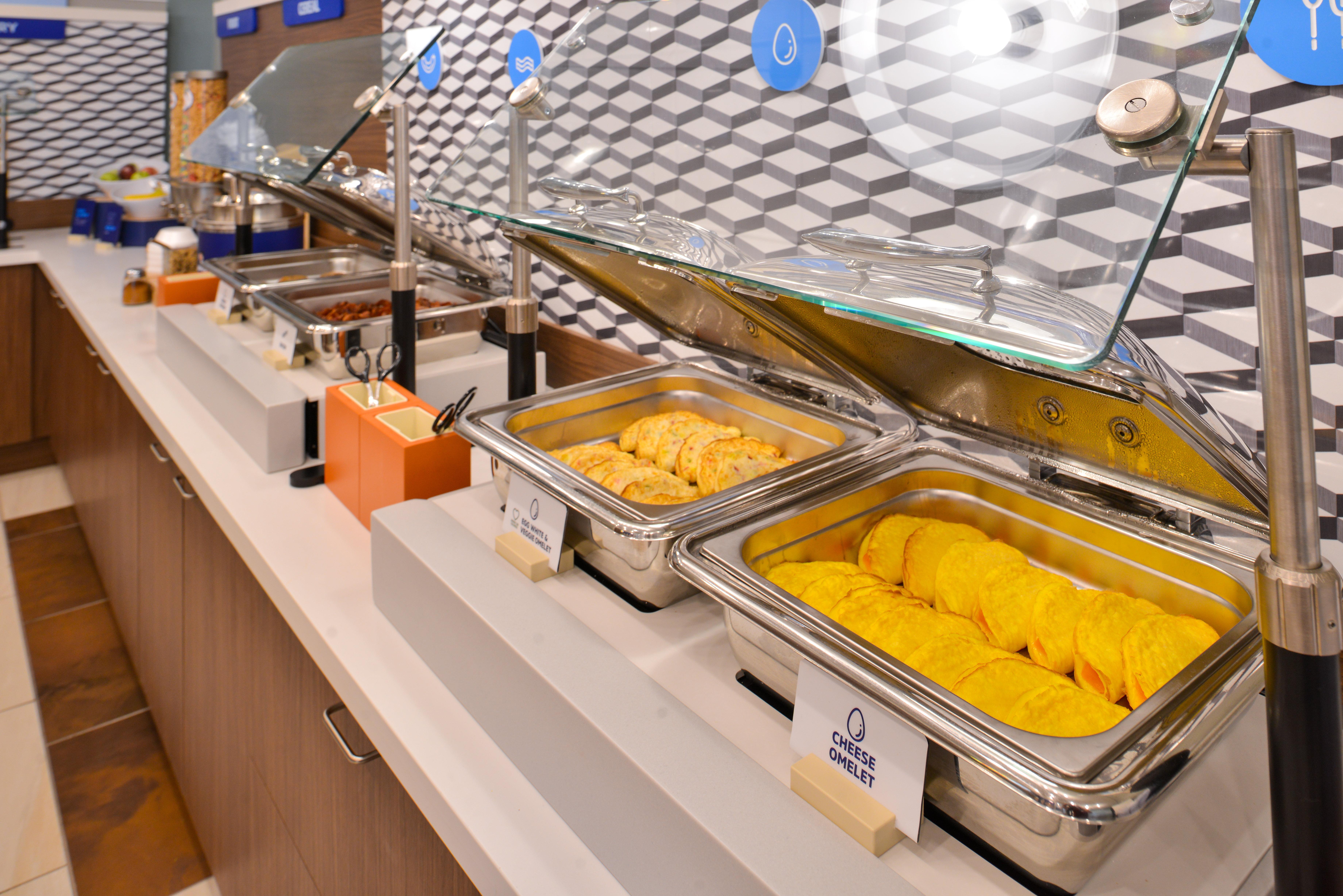Holiday Inn Express & Suites - Detroit North - Roseville By Ihg Ngoại thất bức ảnh