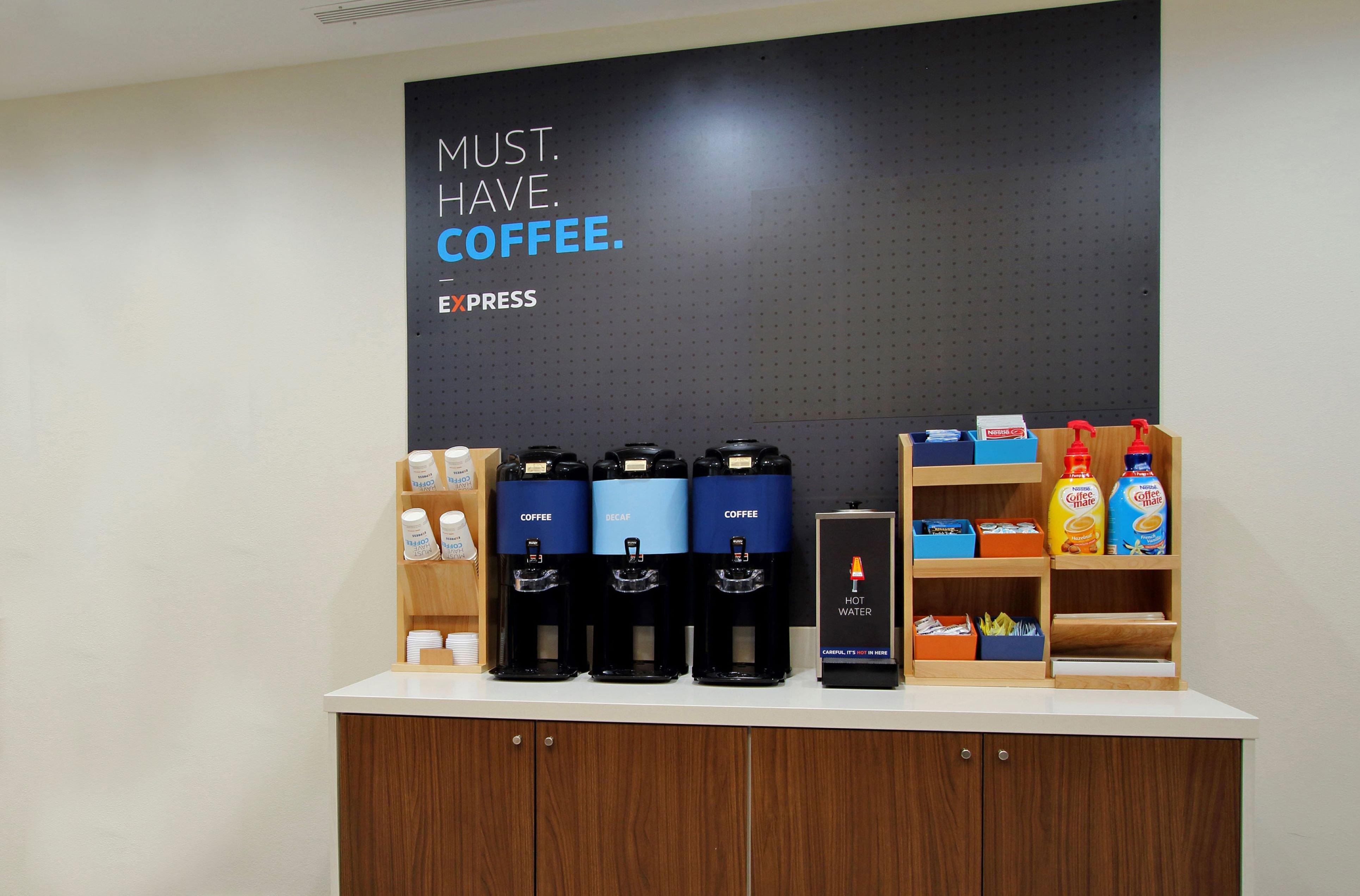Holiday Inn Express & Suites - Detroit North - Roseville By Ihg Ngoại thất bức ảnh
