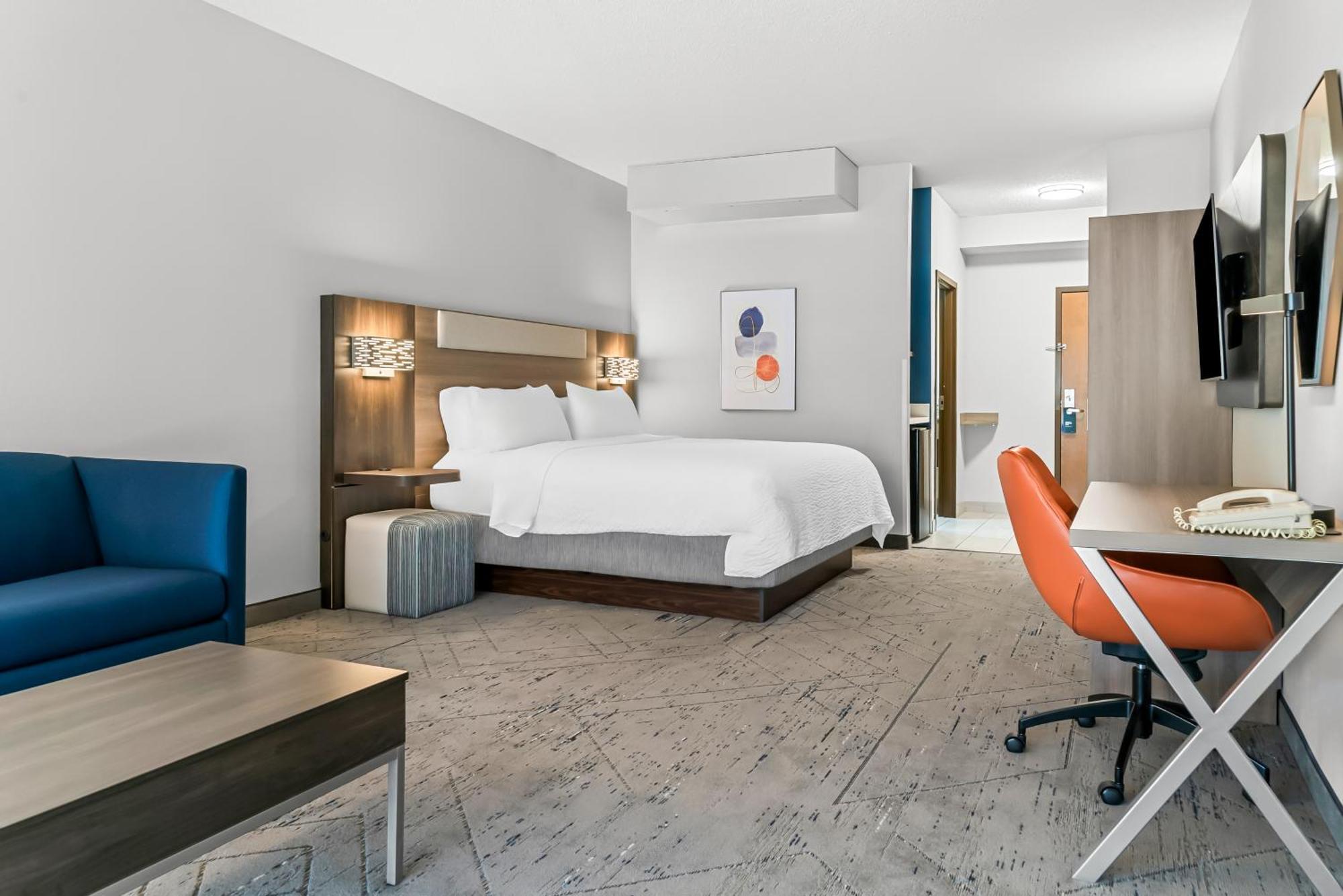 Holiday Inn Express & Suites - Detroit North - Roseville By Ihg Ngoại thất bức ảnh